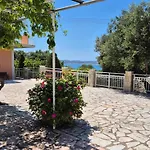 Marina House Apartman Fársza