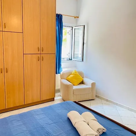 Marina House דירה Fársa