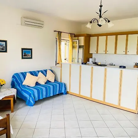 Marina House Farsa