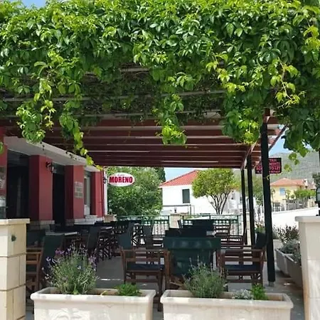 Marina House Apartment Farsa