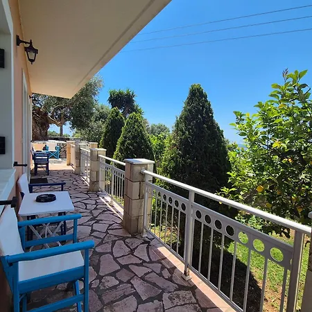 Marina House Φάρσα