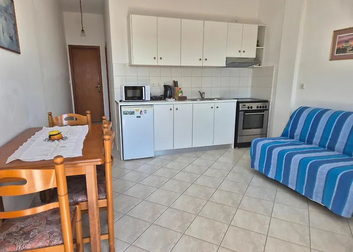 Daire Marina House *